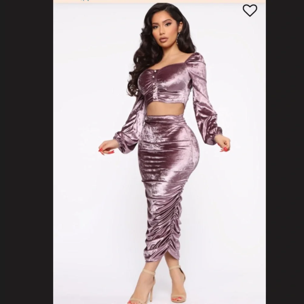 Velvet Set - Lavender - Picture 2 of 5
